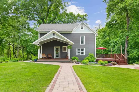 2247 NE Sugar Bottom Rd, Solon, IA 52333