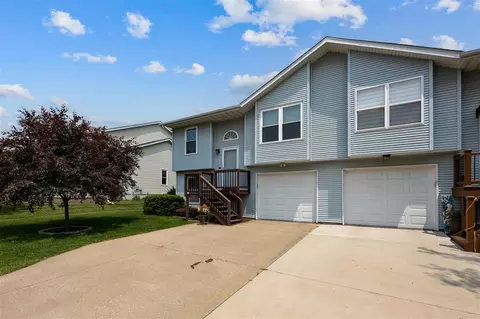 722 Hodge St, North Liberty, IA 52317