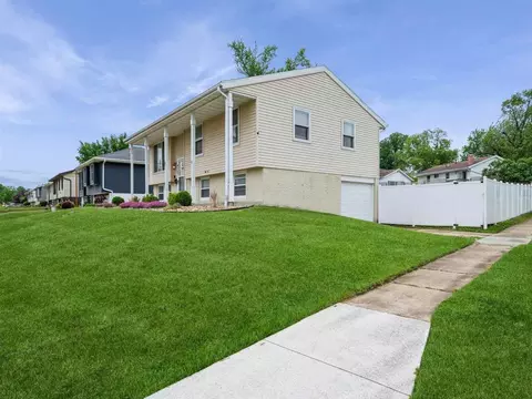 4721 NE Pine View Dr, Cedar Rapids, IA 52402 photo 4