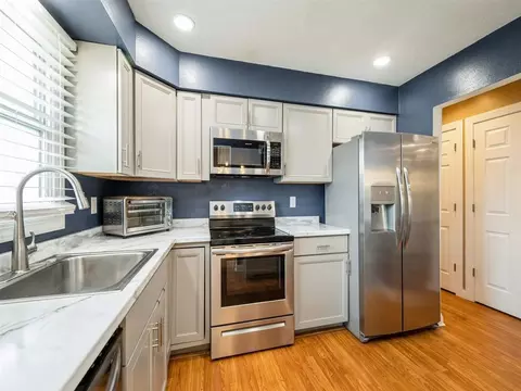 4721 NE Pine View Dr, Cedar Rapids, IA 52402 photo 11