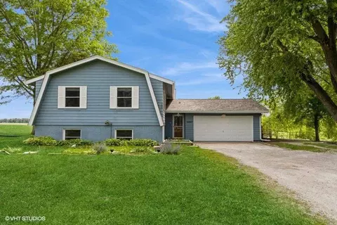 5057 American Legion Rd SE, Iowa City, IA 52240