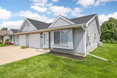 1530 Jaylen Ln, North Liberty, IA 52317
