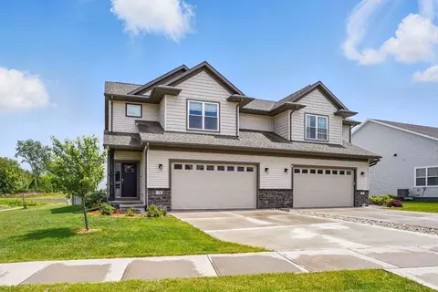 730 Brook Ridge Ave, North Liberty, IA 52317