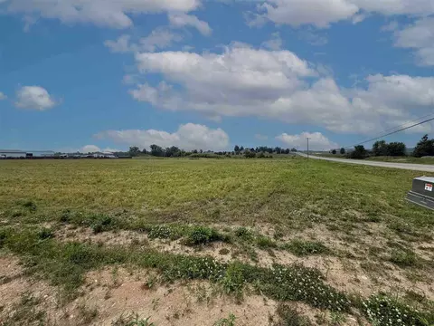 3351 Eagle View Ct, Robins, IA 52328 photo 2