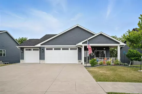 1505 Green Oak Pass, Tiffin, IA 52340