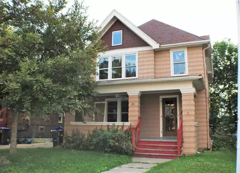 115 S Lucas St, Iowa City, IA 52240