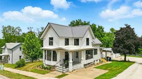222 N Market St, Solon, IA 52333