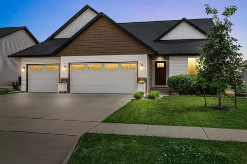 4263 Calder Dr, Marion, IA 52302