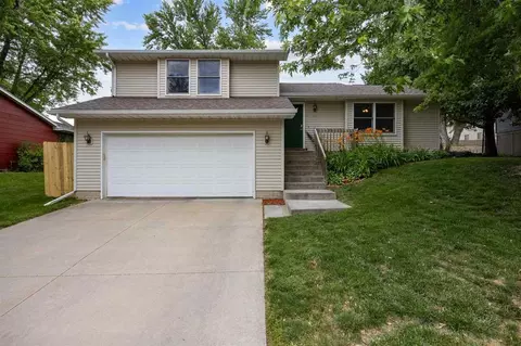1110 Harlocke St, Iowa City, IA 52246