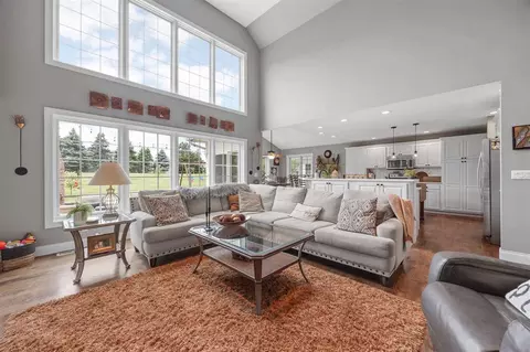 5857 Wells Ln, Cedar Rapids, IA 52411 photo 5