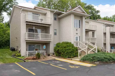 3513 E Ave NW, Cedar Rapids, IA 52405