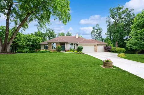 3519 NE Timber Ridge Trl, Cedar Rapids, IA 52411