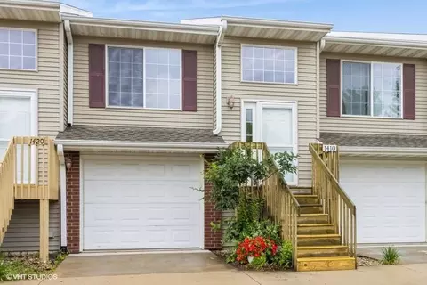 1410 Hayden Ln, North Liberty, IA 52317