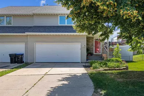 1407 Denali Ct, Coralville, IA 52241