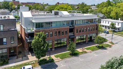 251 N Linn St, Iowa City, IA 52245