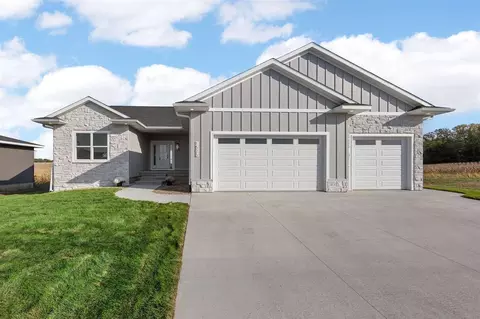 1525 3rd St SW, Mount Vernon, IA 52314
