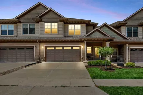 756 Mission Point Rd, Iowa City, IA 52245
