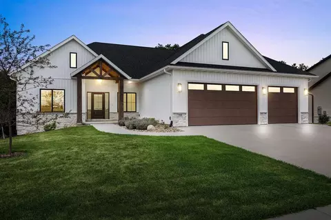 508 Whitetail Ln, Tiffin, IA 52340