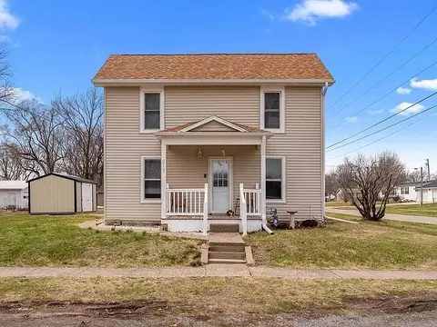 219 N Main, Grandview, IA 52752