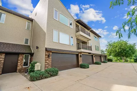 1580 NE Matterhorn Dr, Cedar Rapids, IA 52402