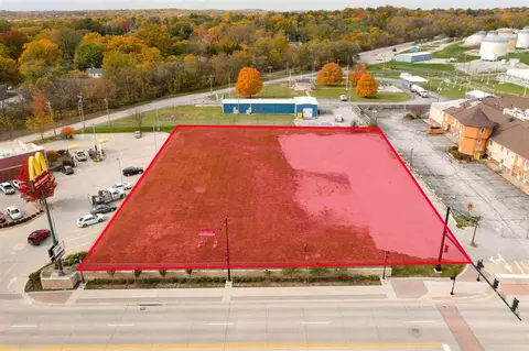 622-626 1st Ave, Coralville, IA 52241