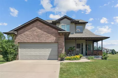 1740 Silver Maple Trl, North Liberty, IA 52317