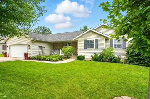 1413 Jeffery Dr, Tipton, IA 52772