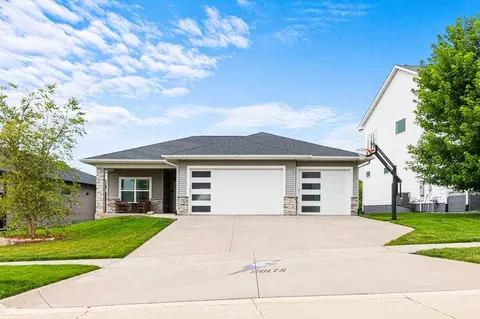 1965 Dempster Dr, Coralville, IA 52241