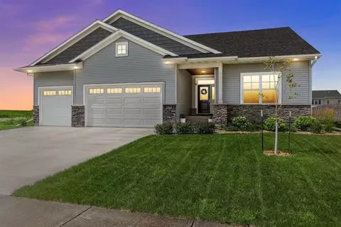 1350 Chipman Ln, North Liberty, IA 52317