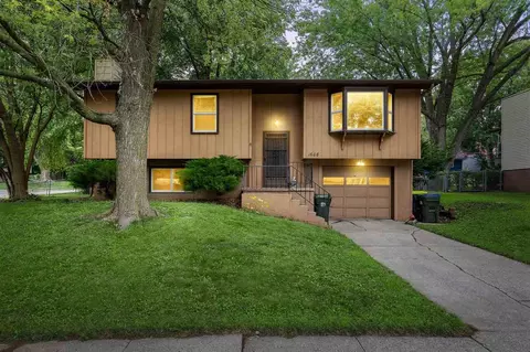 1608 Burns Ave, Iowa City, IA 52240