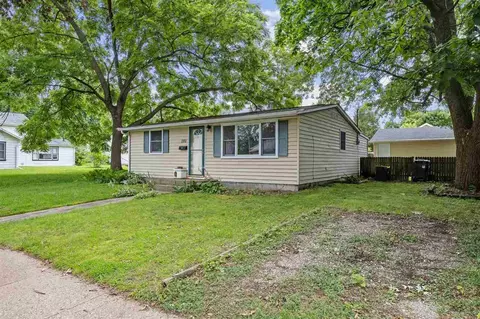 815 Page St, Iowa City, IA 52240
