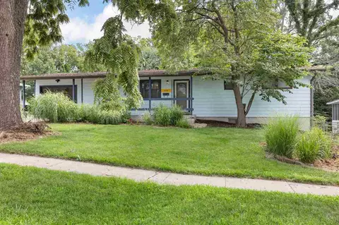 408 Terrace Rd, Iowa City, IA 52245