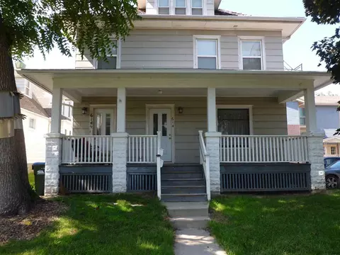 614 Iowa Ave, Iowa City, IA 52240