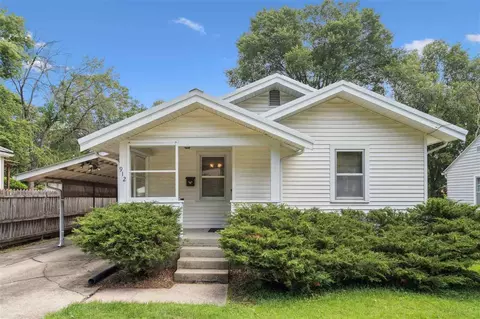 912 Dearborn St, Iowa City, IA 52240