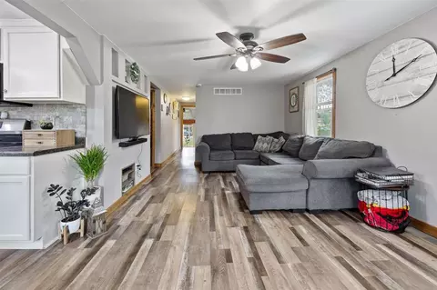 Other - 505 E 2nd St, Vinton, IA 52349 photo 3 of 13