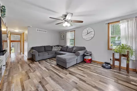 Other - 505 E 2nd St, Vinton, IA 52349 photo 2 of 13