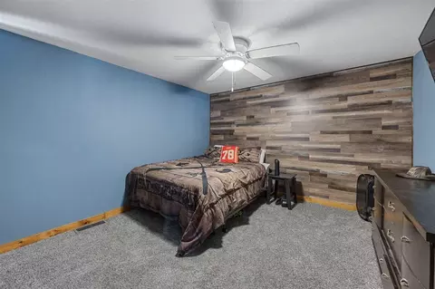 Bedroom - 505 E 2nd St, Vinton, IA 52349 photo 1 of 4