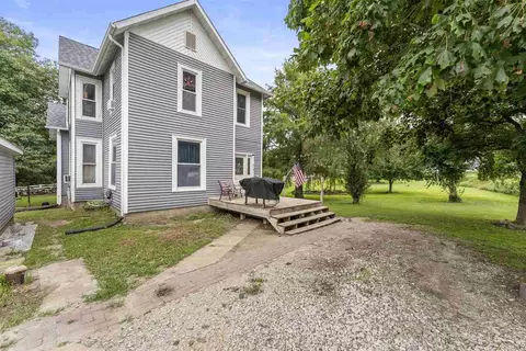 1639 S Iowa Ave, Washington, IA 52353