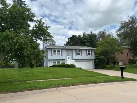 1917 Farrel, Coralville, IA 52241