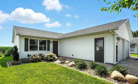 1610 N, IA 52353