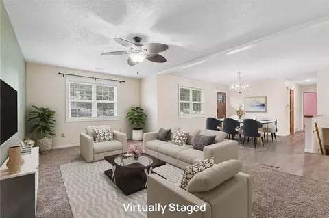 702 E 13th St, Washington, IA 52353