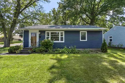 2125 F St, Iowa City, IA 52245