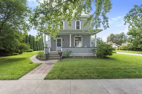 616 Broadway St, Brooklyn, IA 52211