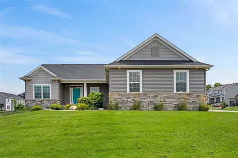 321 Grey Slate Dr SW, Cedar Rapids, IA 52404