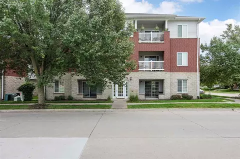 4301 York Pl, Iowa City, IA 52245