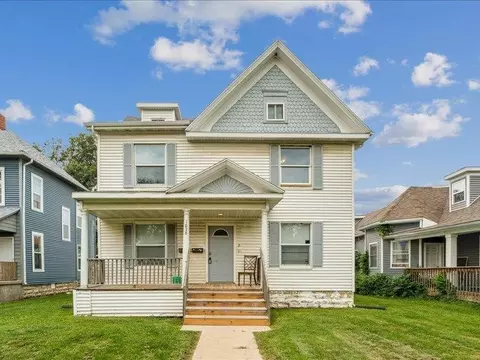 1638 B Ave NE, Cedar Rapids, IA 52402