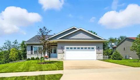 1424 Campbell Dr, Washington, IA 52353
