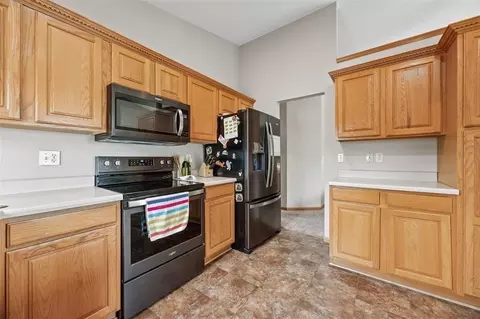 2030 Dows St, Ely, IA 52227 photo 10