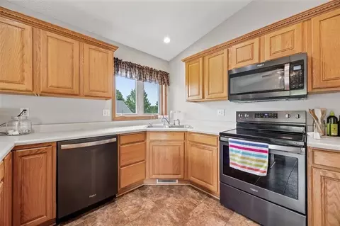 2030 Dows St, Ely, IA 52227 photo 9