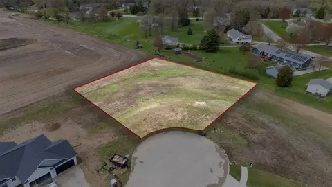 3015 Prairielight, Hiawatha, IA 52233